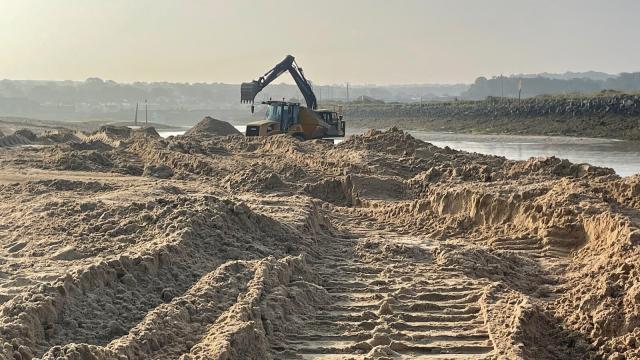 Petition · Cease Sand Mining Operations on Hayle Beach Immediately - United Kingdom · Change.org Started 31 August 2024